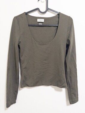 Aritzia Contour Scoopneck Longsleeve